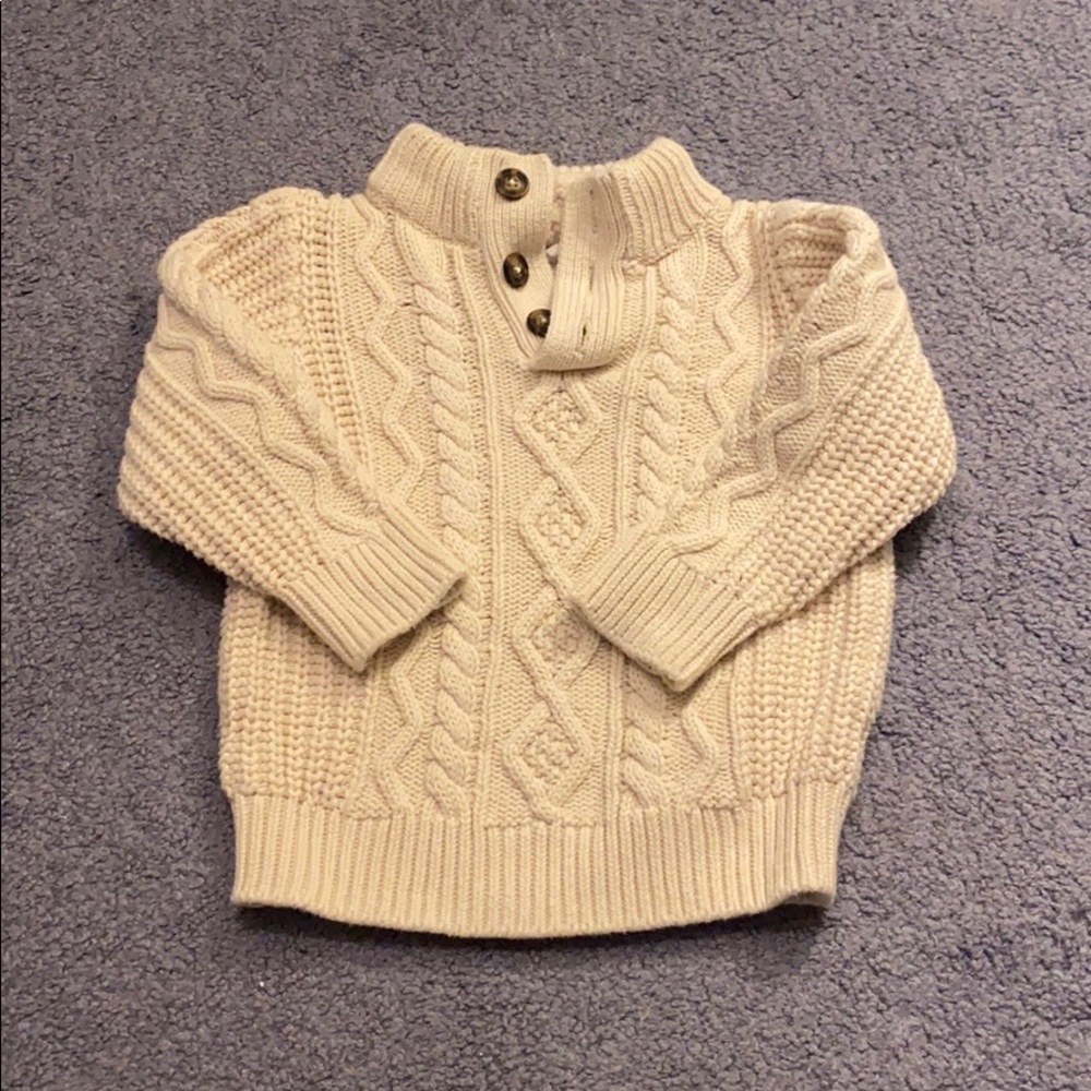 GAP sweater